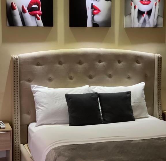 پانسیون Arupar Apartment