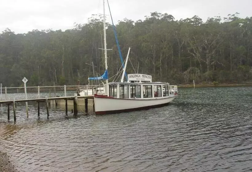 Bed and Breakfast Anchors Aweigh   Adult & Guests Only