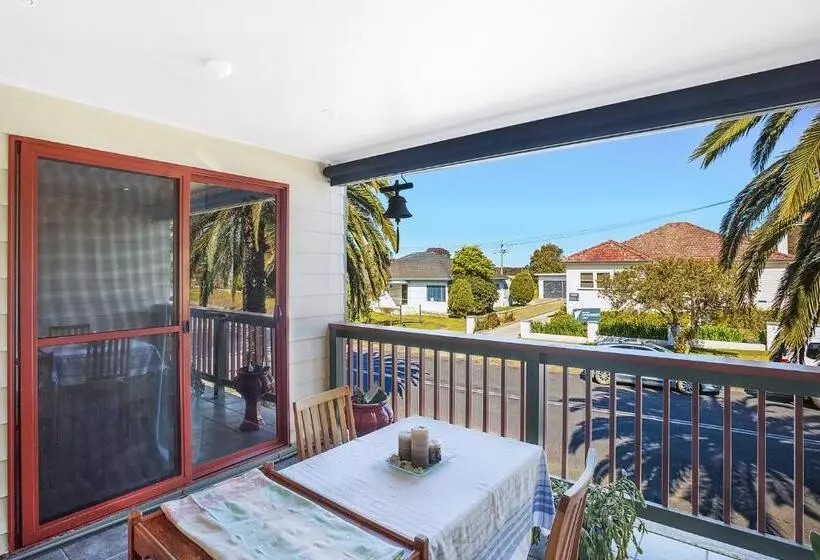 Bed and Breakfast Anchors Aweigh   Adult & Guests Only