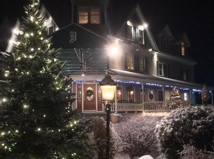 住宿加早餐  The Bernerhof Inn