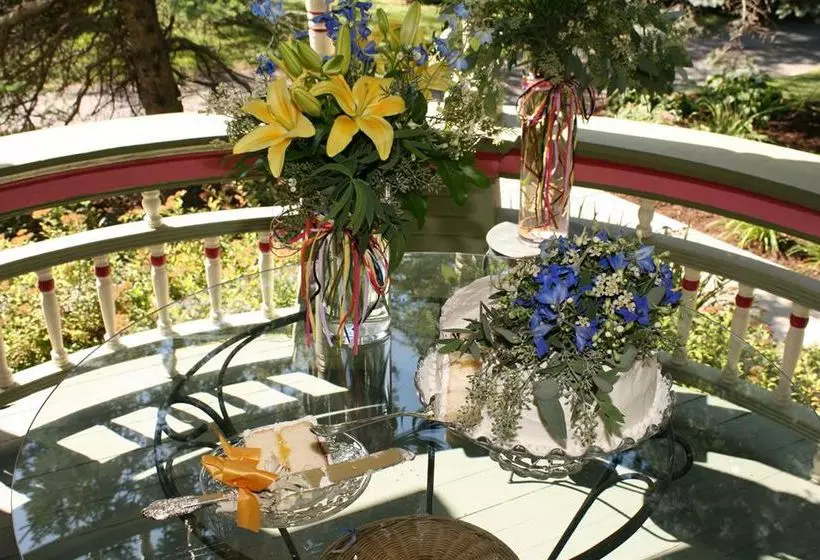 ベッドアンドブレックファースト Estabrook House