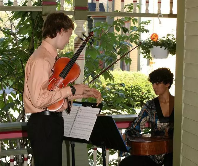 ベッドアンドブレックファースト Estabrook House