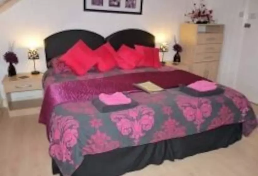 تختخواب و صبحانه Hallam Guest House