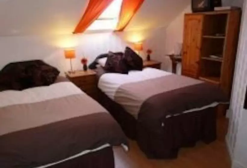 تختخواب و صبحانه Hallam Guest House