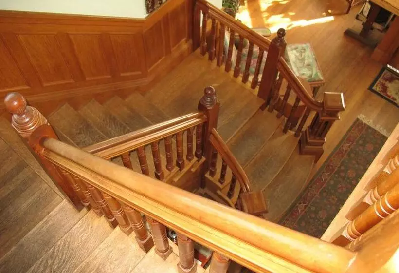 민박 Hugging Bear Inn