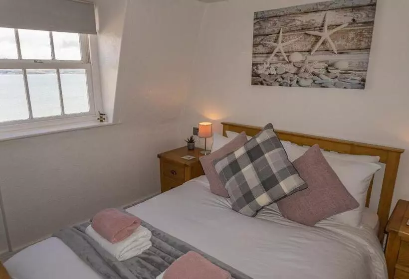 Bed and Breakfast Seacrest Guest House