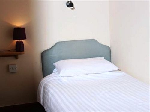 צימר Tennyson Court