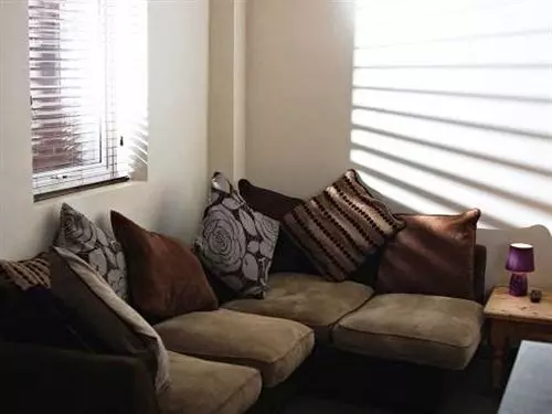 تختخواب و صبحانه Tennyson Court