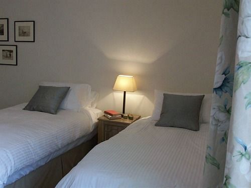 住宿加早餐  The Old George