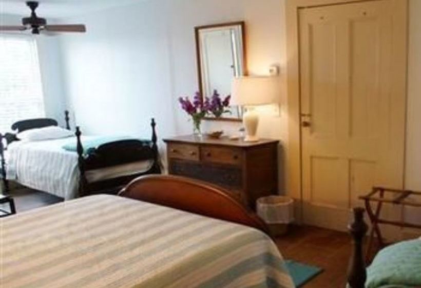 ベッドアンドブレックファースト The Pelican Inn