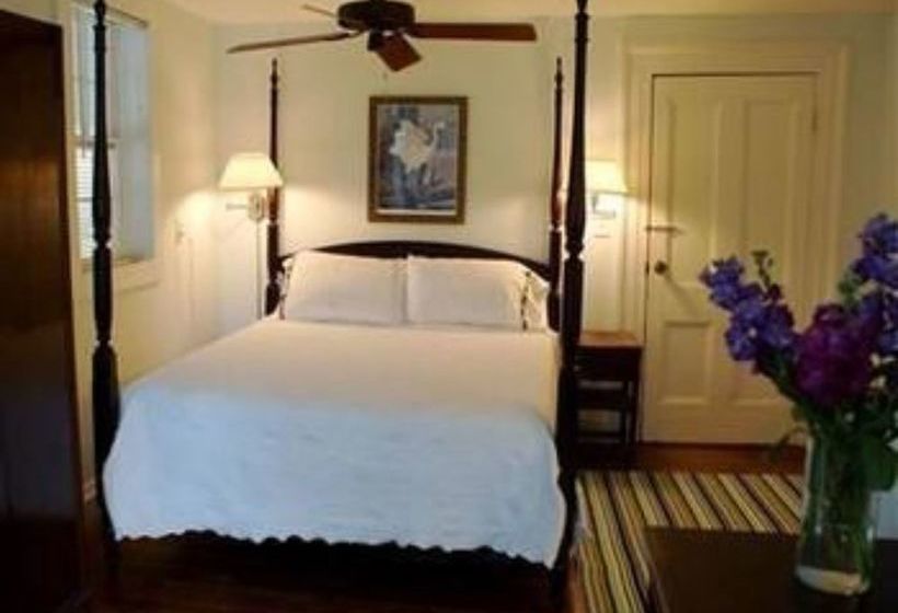 ベッドアンドブレックファースト The Pelican Inn