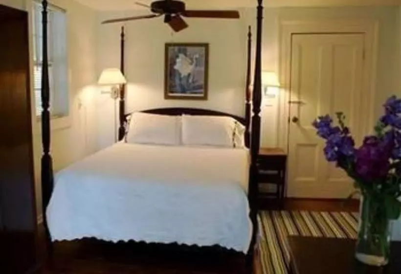 مبيت وإفطار The Pelican Inn