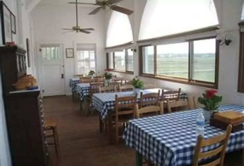 مبيت وإفطار The Pelican Inn