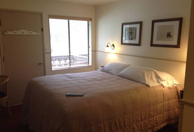 Crystal Mountain Hotels