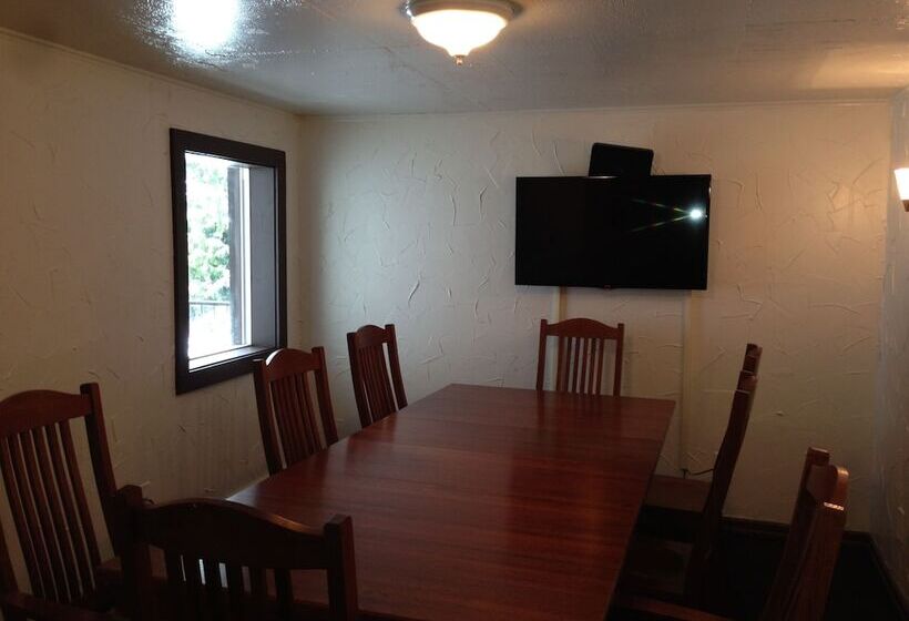 Crystal Mountain Hotels