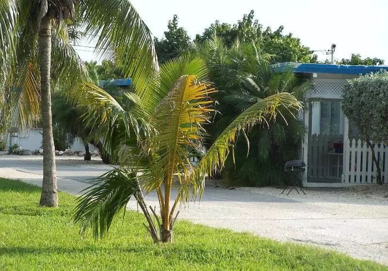 Floating Sea Cove Resort & Marina