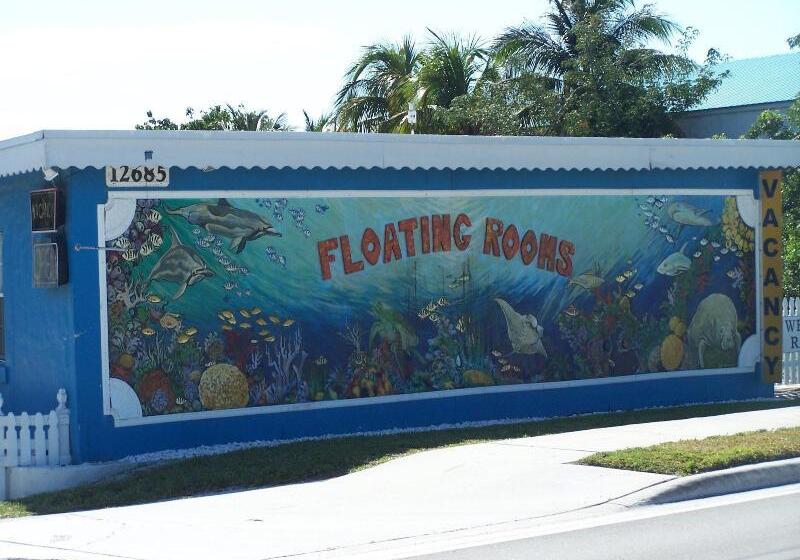 Floating Sea Cove Resort & Marina