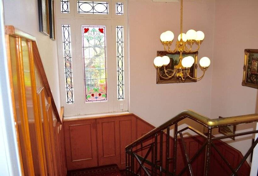 Georgian Court B&b Guest House