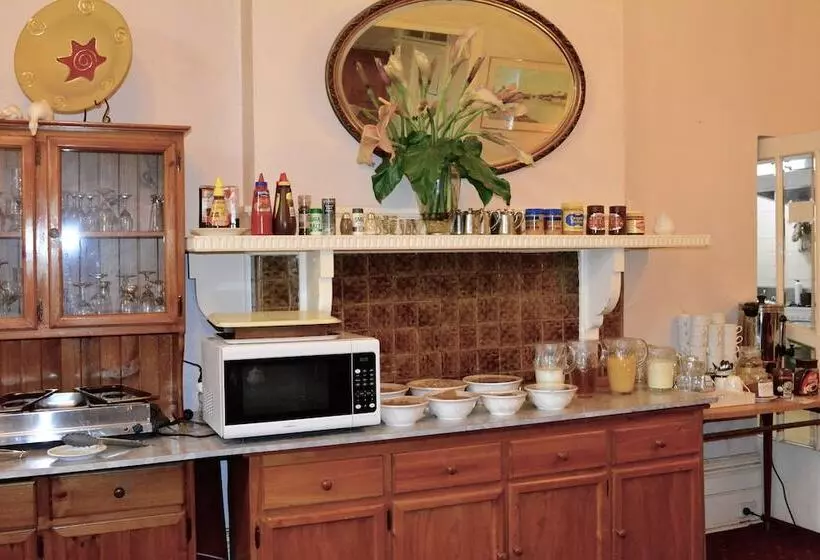 Georgian Court B&b Guest House