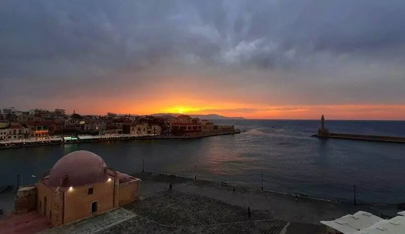 Отель Amphitrite