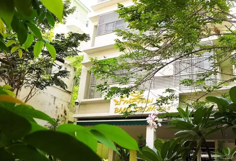 ホテル Baan Silom Soi 3