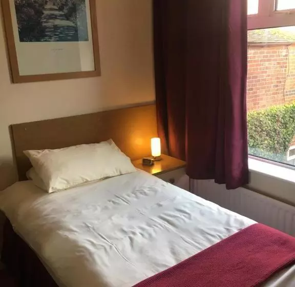 בית מלון כפרי Holly Trees