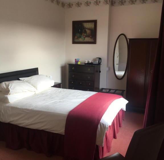 בית מלון כפרי Holly Trees