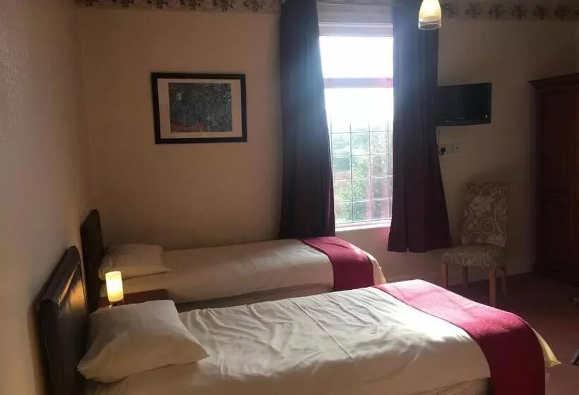 בית מלון כפרי Holly Trees