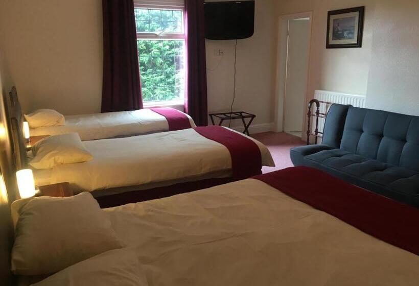 בית מלון כפרי Holly Trees