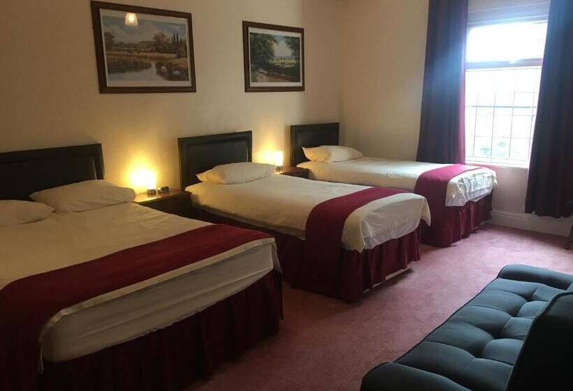 בית מלון כפרי Holly Trees