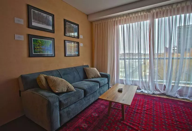 Hotelli Inn At The Black Olive