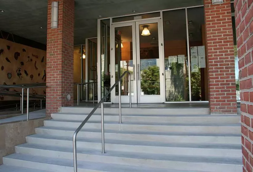 Hotelli Inn At The Black Olive