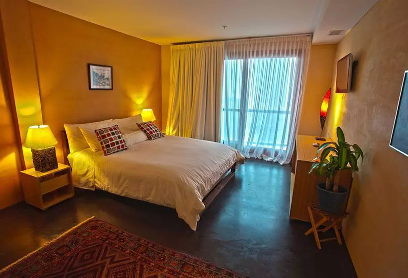 Hotelli Inn At The Black Olive