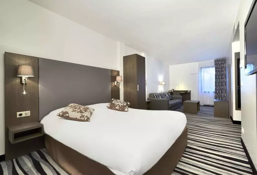 Hotell Kyriad Saint Quentin En Yvelines  Montigny
