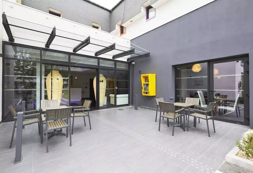 Hotell Kyriad Saint Quentin En Yvelines  Montigny