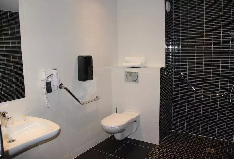 Hotell Kyriad Saint Quentin En Yvelines  Montigny