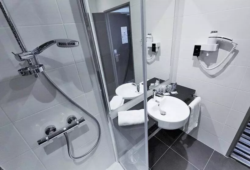 Hotell Kyriad Saint Quentin En Yvelines  Montigny