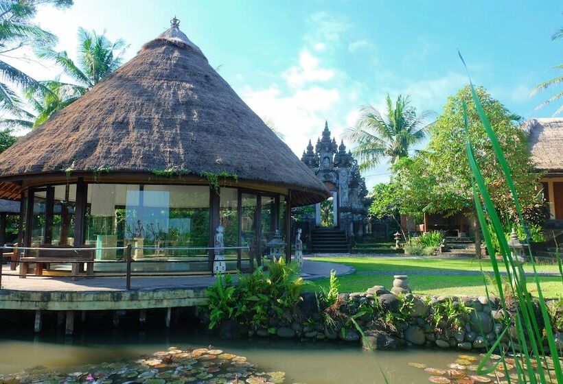 酒店 Puri Taman Sari