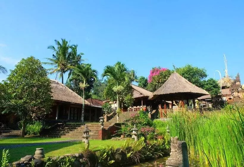 호텔 Puri Taman Sari