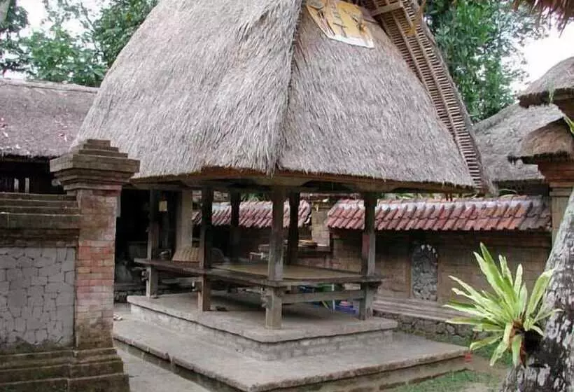 호텔 Puri Taman Sari