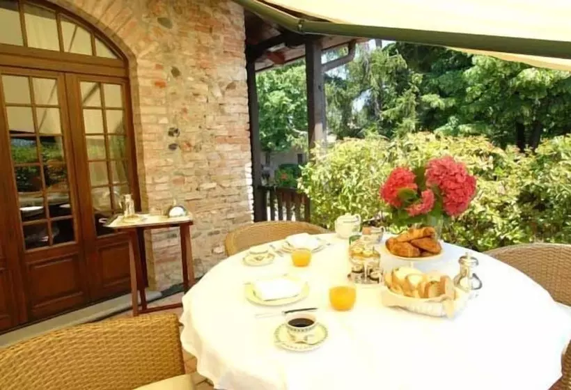 Отель Residenza Torre Di San Martino