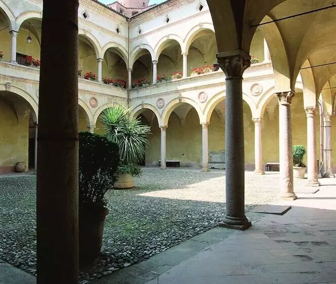 Отель Residenza Torre Di San Martino