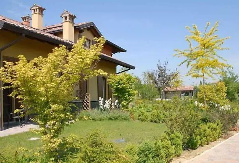 Отель Residenza Torre Di San Martino