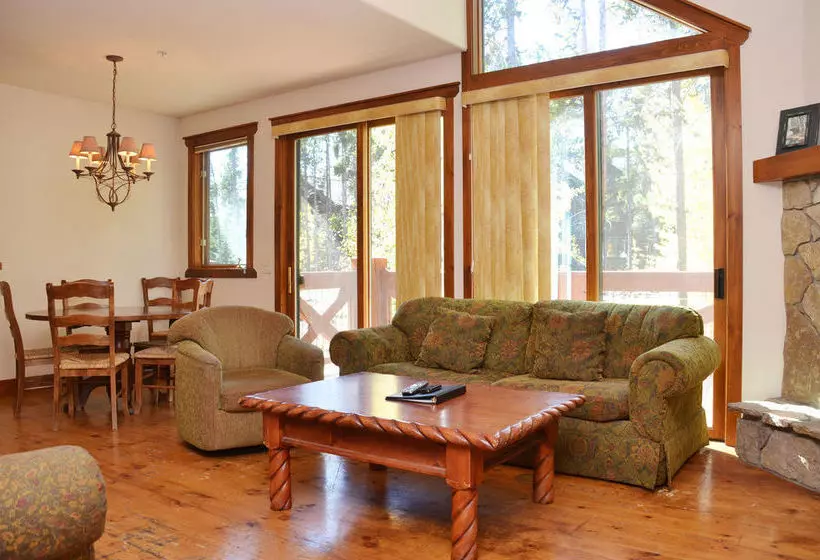 酒店 Saddlewood By Ski Village Resorts