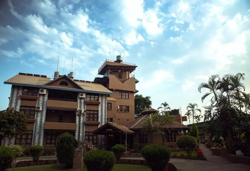 Hotelli Safari Adventure Lodge