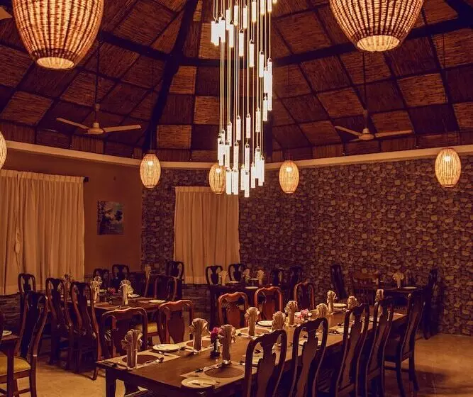 Hotelli Safari Adventure Lodge