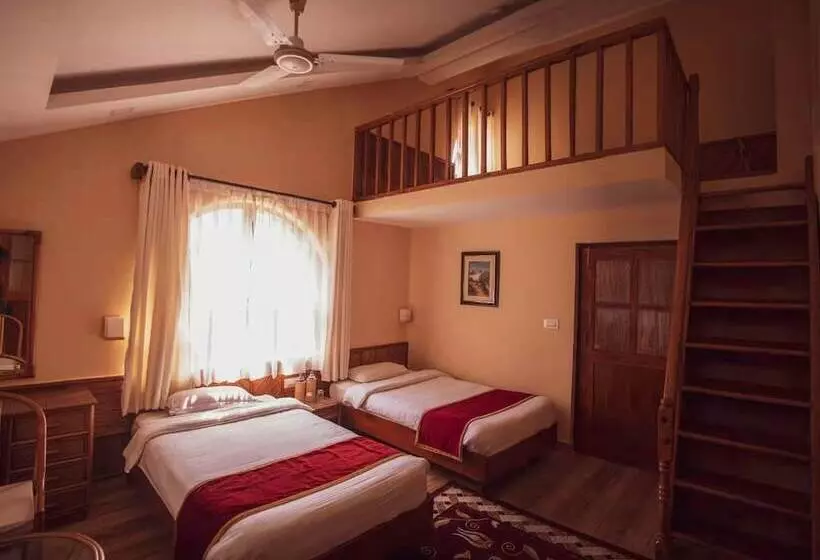 Hotelli Safari Adventure Lodge