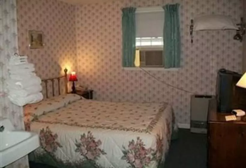 ホテル Swiss Inn & Restaurant