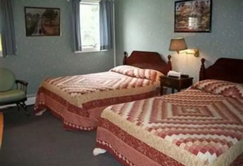 ホテル Swiss Inn & Restaurant