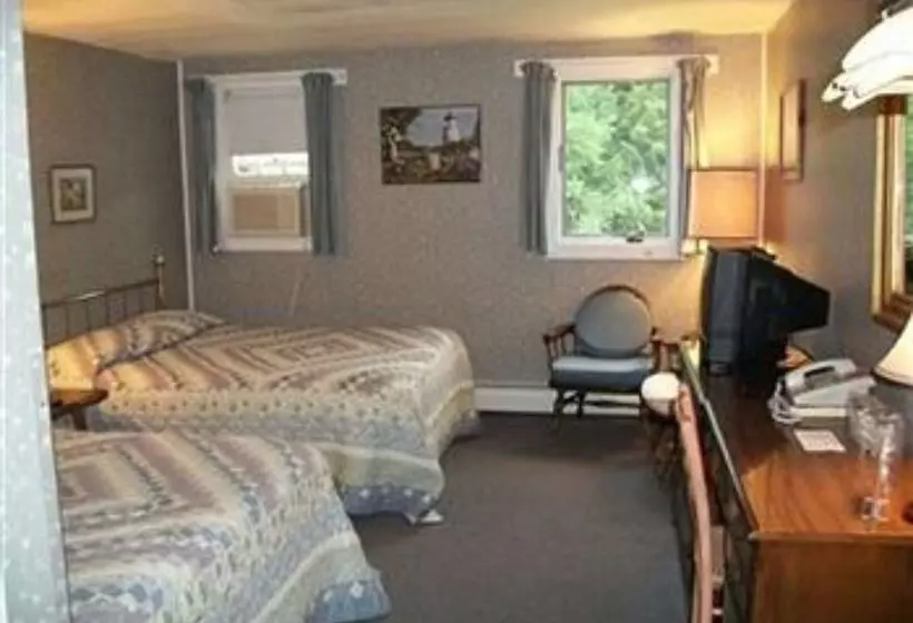 ホテル Swiss Inn & Restaurant